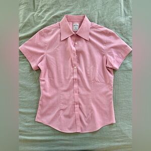Brooks Brothers Women’s Short-Sleeve Non-Iron Button-Up Shirt Pink - 100% Cotton